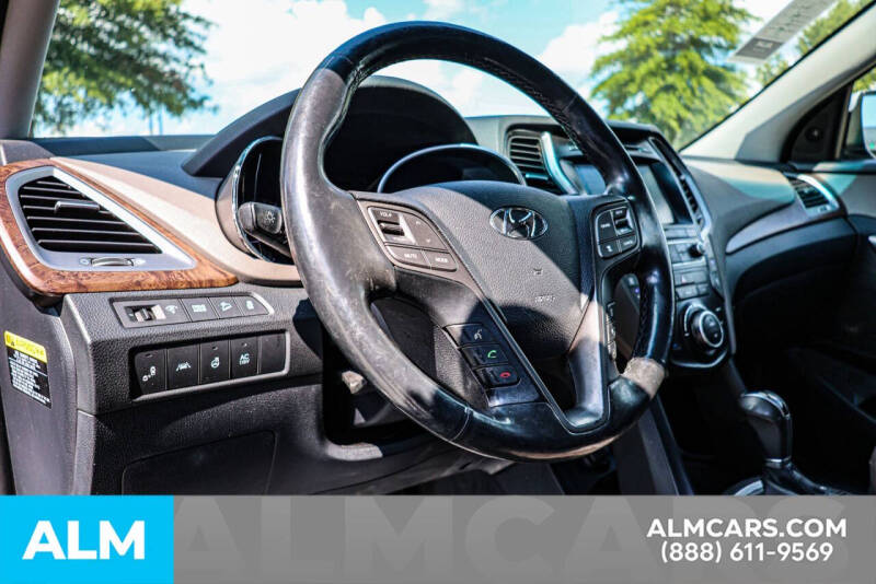 2017 Hyundai Santa Fe Limited Ultimate