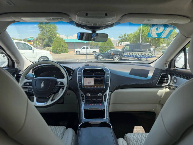 2019 Lincoln Nautilus Black Label