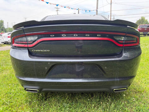 2016 Dodge Charger SE