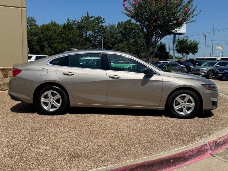 2022 Chevrolet Malibu LS