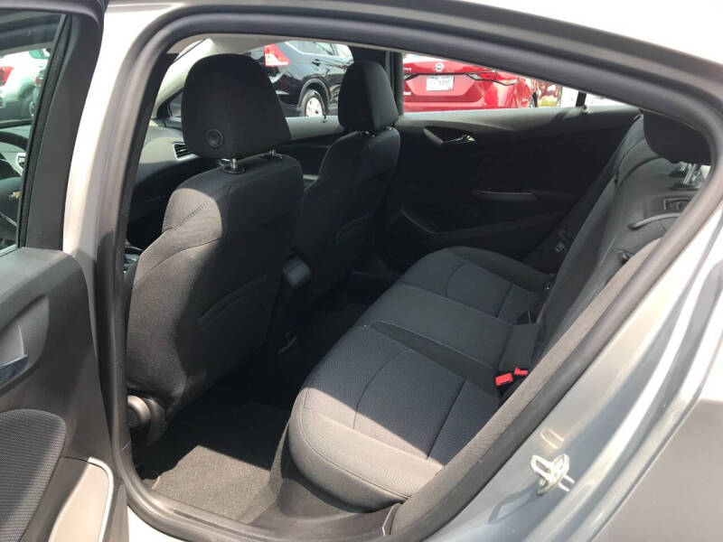 2017 Chevrolet Cruze LT Auto
