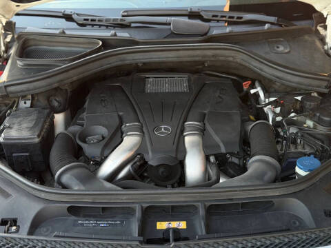 2015 Mercedes-Benz GL-Class GL 550 4MATIC