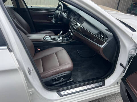 2015 BMW 5 Series 528i