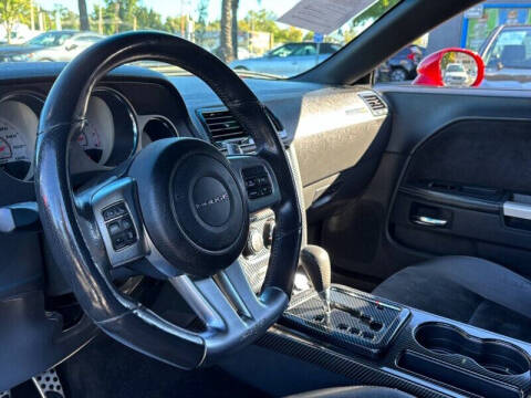 2012 Dodge Challenger SRT8 392