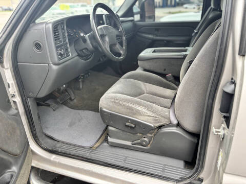 2004 GMC Sierra 2500HD SLT