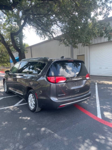 2020 Chrysler Pacifica for sale at AUSTIN PREMIER AUTO in Austin, TX