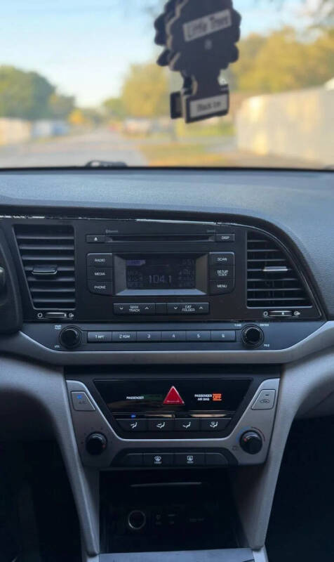 2017 Hyundai Elantra