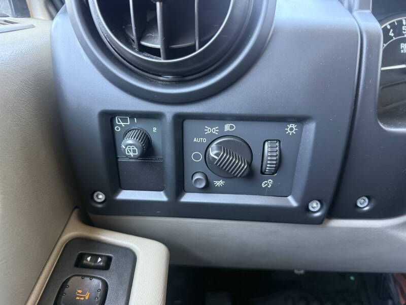 2005 HUMMER H2