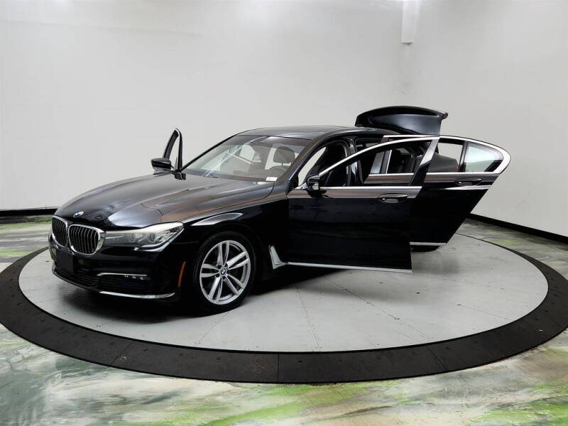 2017 BMW 7 Series 740i