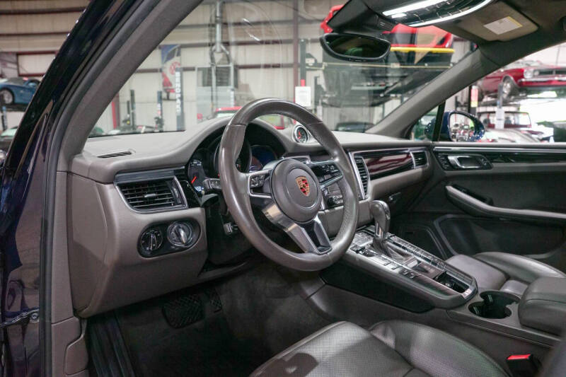 2018 Porsche Macan