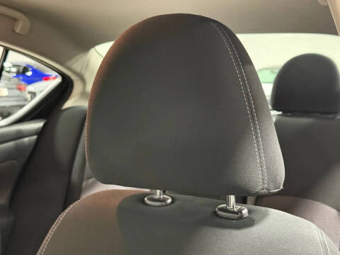 2019 Nissan Versa SV