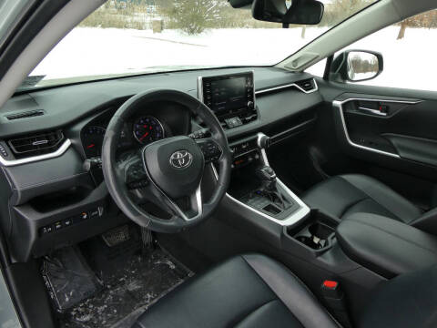 2020 Toyota RAV4 XLE Premium