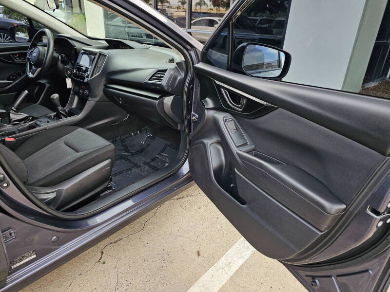 2017 Subaru Impreza 2.0i