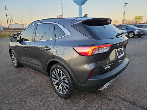 2020 Ford Escape Hybrid Titanium