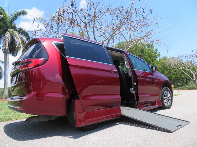 2021 Chrysler Pacifica Touring L
