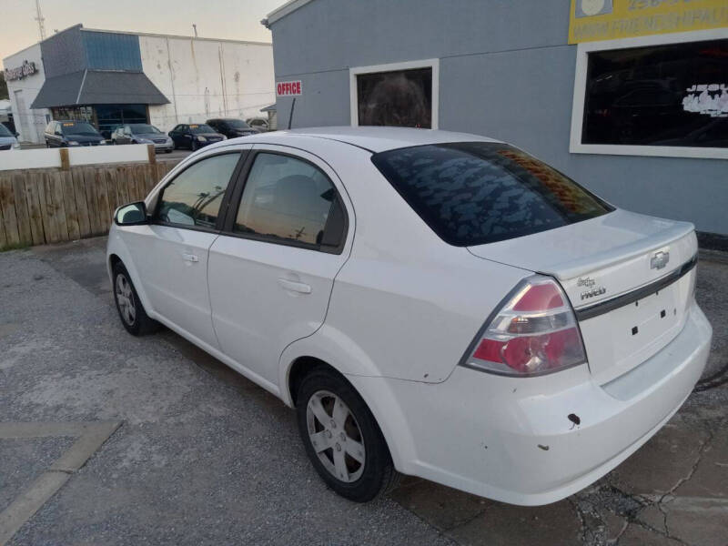 2011 Chevrolet Aveo LS