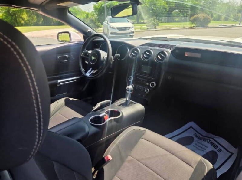 2015 Ford Mustang V6