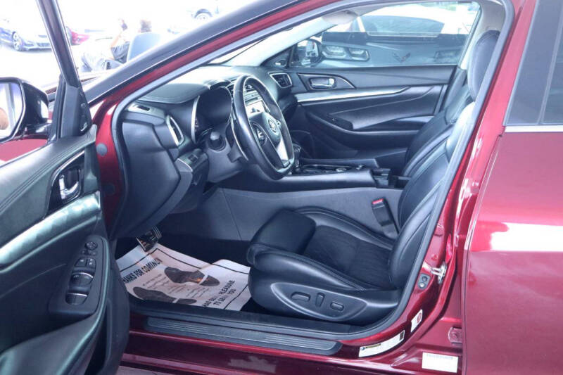 2017 Nissan Maxima