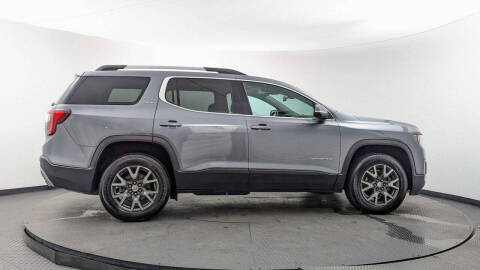 2022 GMC Acadia SLE