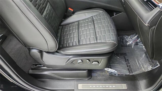 2023 Cadillac Escalade ESV Sport Platinum