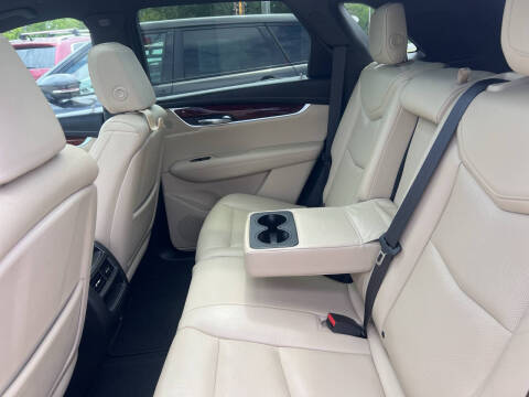 2017 Cadillac XT5 Premium Luxury