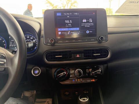 2022 Hyundai Kona SEL