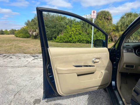 2007 Nissan Versa 1.8 SL