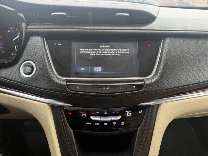 2018 Cadillac XT5 Luxury