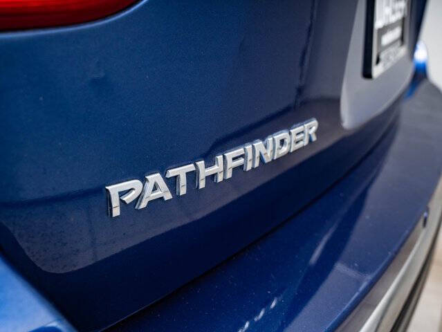 2018 Nissan Pathfinder SL
