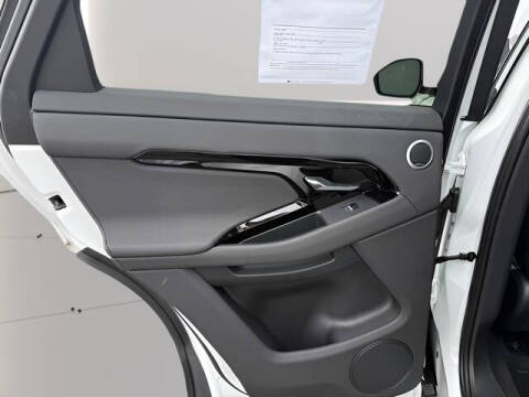 2025 Land Rover Range Rover Evoque P250 Dynamic SE