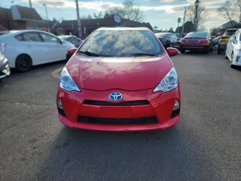 2013 Toyota Prius c Three