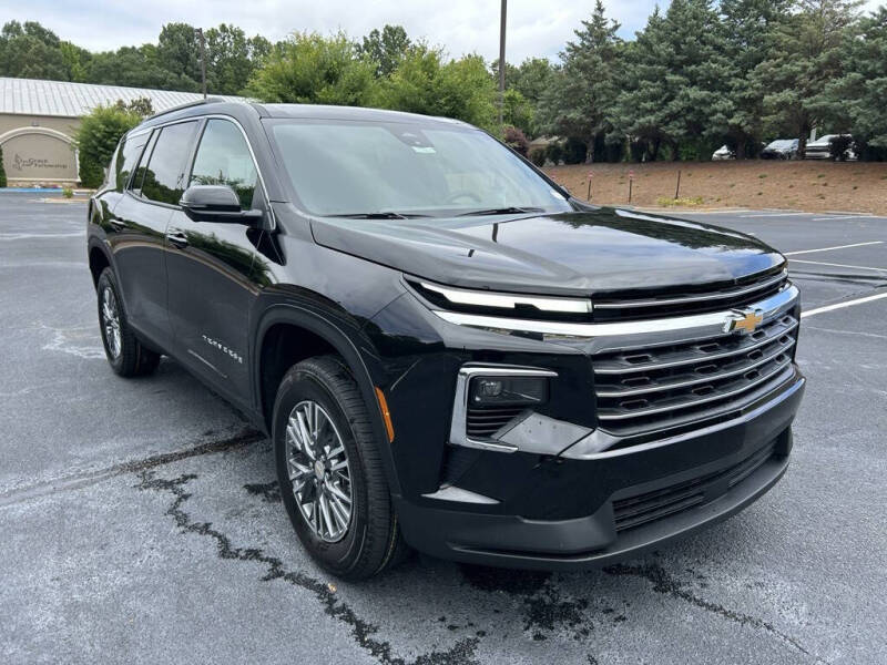 2025 Chevrolet Traverse LT