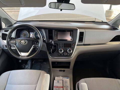 2019 Toyota Sienna L 7-Passenger