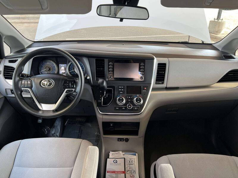 2019 Toyota Sienna L 7-Passenger