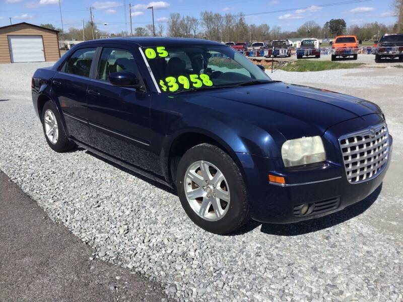 2005 Chrysler 300 for sale at K & E Auto Sales in Ardmore AL