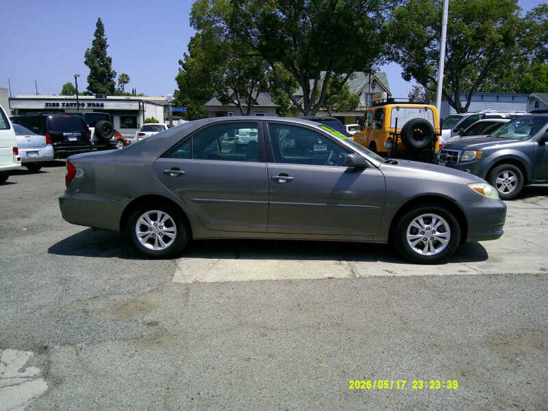 2004 Toyota Camry