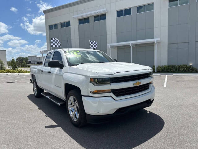 2018 Chevrolet Silverado 1500 Custom's photo