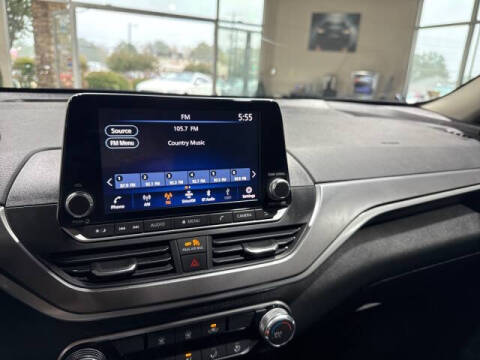 2024 Nissan Altima 2.5 SR