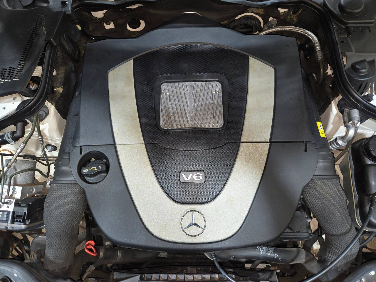 2009 Mercedes-Benz E-Class 38