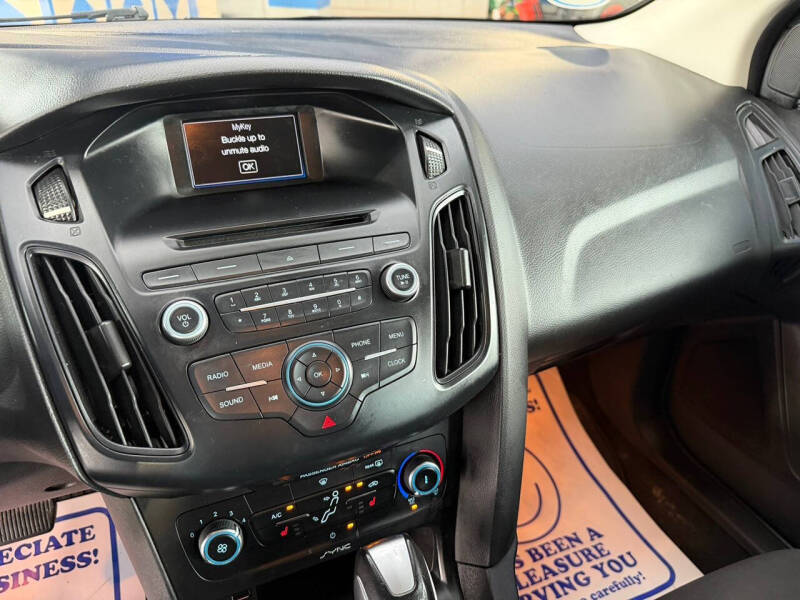 2015 Ford Focus SE