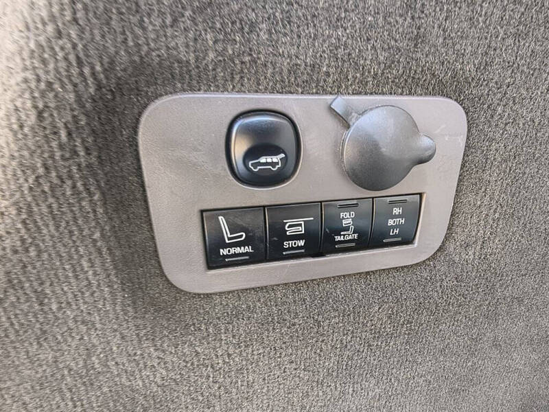 2019 Lincoln MKT Reserve