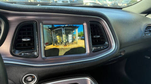 2018 Dodge Challenger SXT Plus