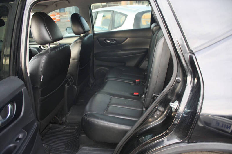 2018 Nissan Rogue SV