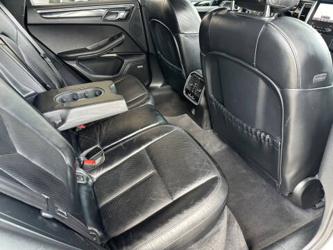 2017 Porsche Macan S