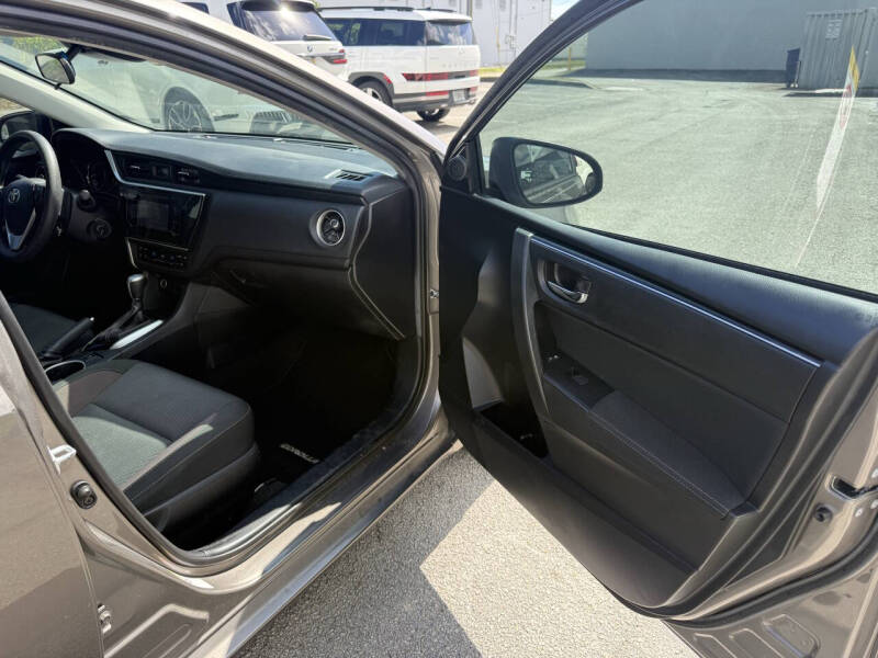 2018 Toyota Corolla LE