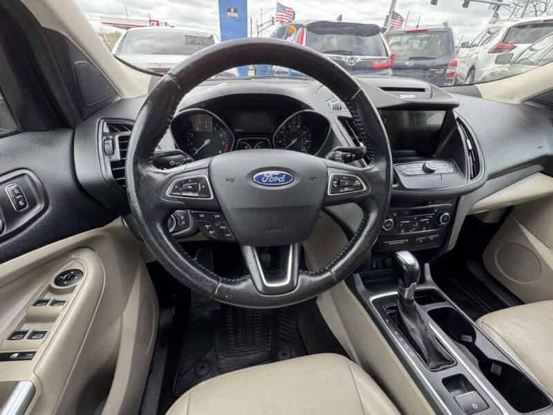 2017 Ford Escape SE