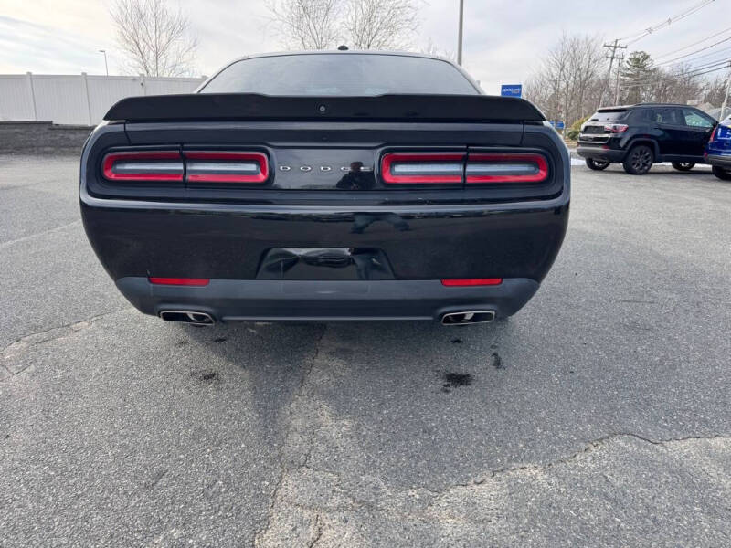 2019 Dodge Challenger SXT