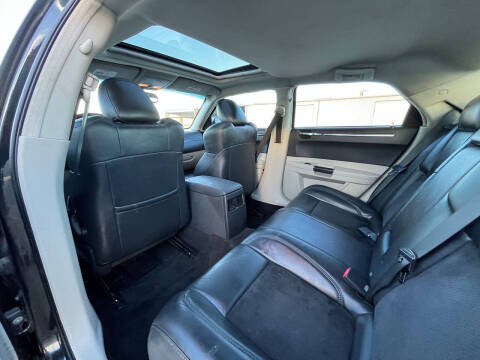 2006 Chrysler 300 SRT-8