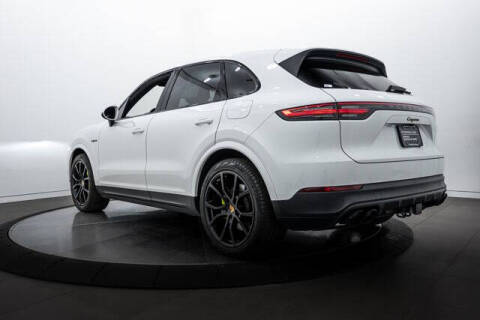 2022 Porsche Cayenne E-Hybrid Platinum Edition