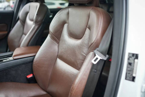 2019 Volvo XC60 T6 Momentum